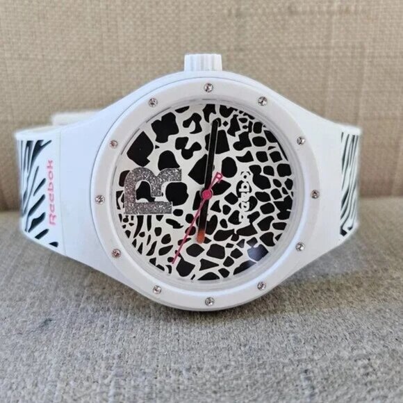 Reebok Unisex Wristwatch White/Black Rubber Strap Analog Quartz Wrist Watch - Picture 5 of 9